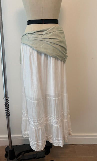 Side Stash in Celadon Jacquard Paisley w/ Inner Pocket