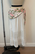 Side Stash with Inner Pocket in Rose Trellis Print