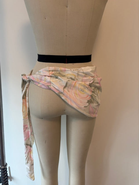 Floral Pleated Side Stash